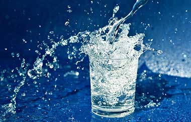 acqua fonte essenziale