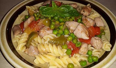 Ricetta fusilli peperoni piselli e salsiccia